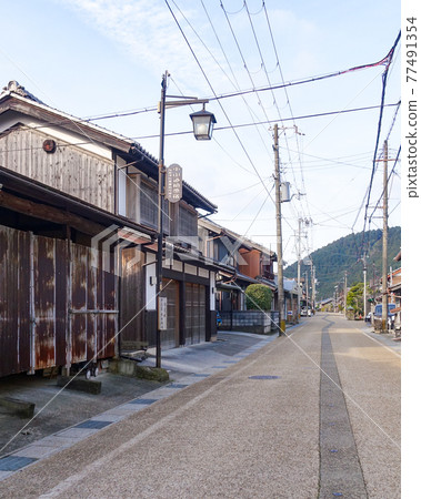 中山道柏原宿的街景(滋賀縣米原市) 中山道柏原宿的街景(滋賀縣米原市) 77491354