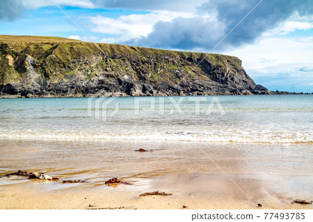 The Silver Strand in County Donegal - Ireland The Silver Strand in County Donegal - Ireland 77493785