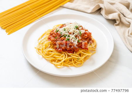 spaghetti bolognese pork or spaghetti with minced pork tomato sauce spaghetti bolognese pork or spaghetti with minced pork tomato sauce 77497796