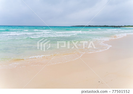 Summer blue sea, clear beach and white sand beach landscape 77501552
