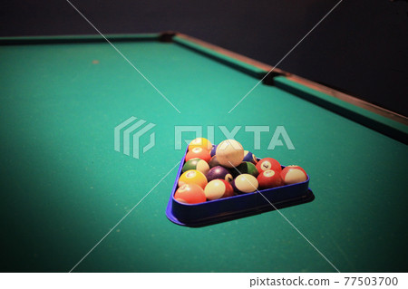 basin, pool, pool of water 77503700