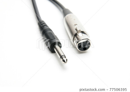 Audio cable with XLR and TRS jack connectors for microphones and professional audio equipment on a white background 77506395