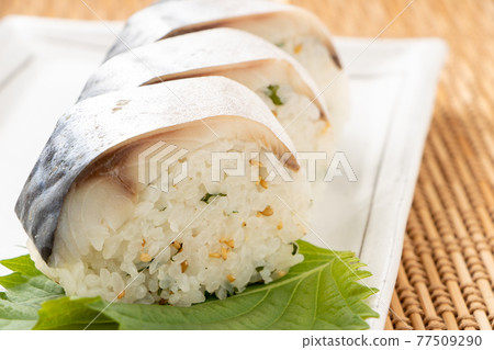 鯖魚棒壽司。 鯖魚棒壽司。 77509290