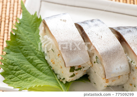 Mackerel stick sushi. 77509299