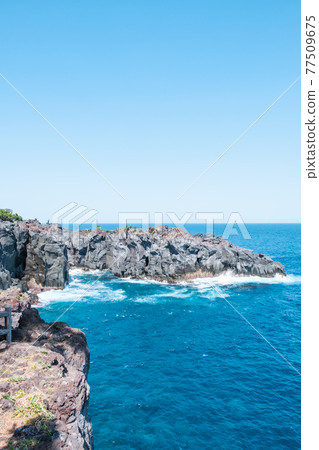 Shiogasaki coast 77509675