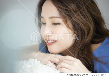 美女形象 77511056