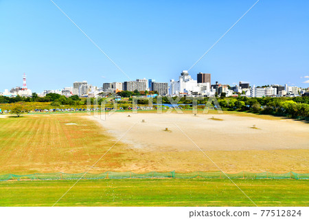 View around Matsudo Station from Katsushika Bridge (Matsudo City, Chiba Prefecture) [2020.10] 77512824