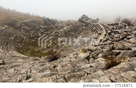 The ruins of an ancient amphitheater in Sagalassos, Turkey. 77516871