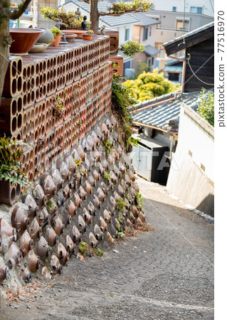 Tokoname Pottery Promenade Dokanzaka Tokoname Pottery Promenade Dokanzaka 77516970