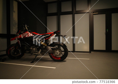 杜卡迪夜景 杜卡迪夜景 77518366