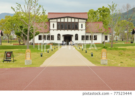 大阪府高月市海天遺址公園 77523444