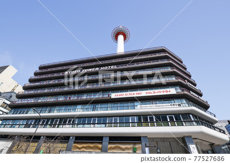 Kyoto Tower in fine weather, Kyoto City, Kyoto Prefecture 77527686