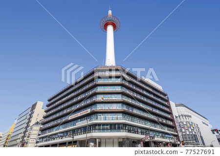 Kyoto Tower in fine weather, Kyoto City, Kyoto Prefecture 77527691