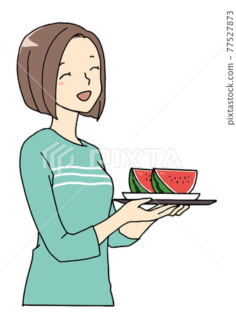 拿著切好的西瓜的女人 拿著切好的西瓜的女人 77527873