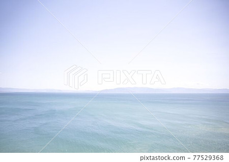 Sea and sky 77529368