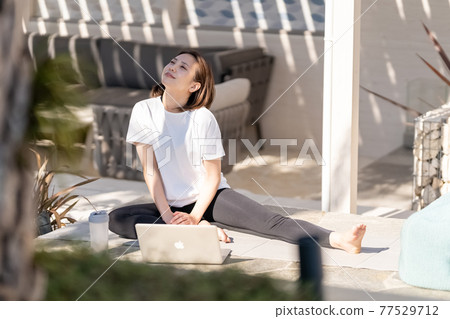 在線培訓 放鬆大廈 別墅生活 優雅 在線培訓 放鬆大廈 別墅生活 優雅 77529712