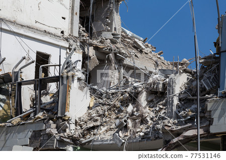 Demolished house before reconstruction 77531146