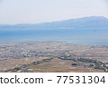 從高島市的櫛峰山頂眺望琵琶湖 77531304