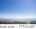 從高島市的櫛峰山頂眺望琵琶湖 77531307