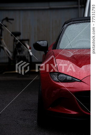 [Car] Wet sports car / car wash image [Vehicle] 77531793