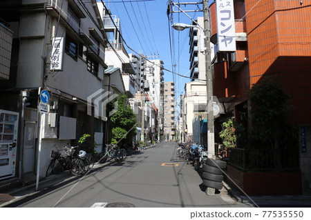 Alley in a residential area of Minamisenju, Arakawa-ku 77535550