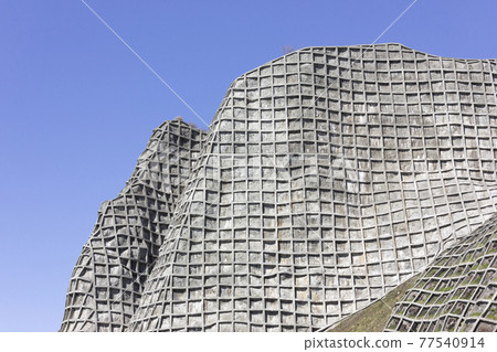 Free frame construction method 77540914