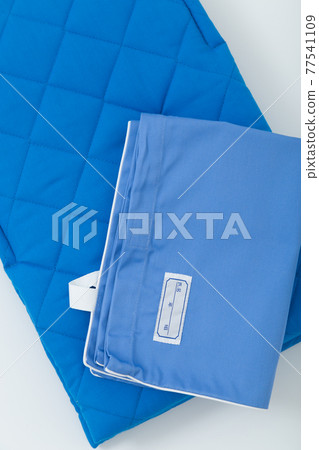 Disaster prevention hood 77541109