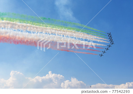 意大利空軍雜技隊“Frecce Tricolori” 意大利空軍雜技隊“Frecce Tricolori” 77542293