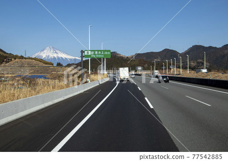 Shin Tomei Expressway Shin Shimizu Interchange 2.3 km before 77542885