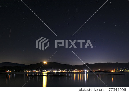 Summer starscape in Setouchi, the sky with many leaves Summer starscape in Setouchi, the sky with many leaves 77544906