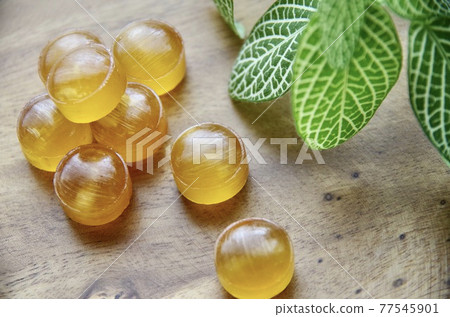 Manuka honey candy 77545901