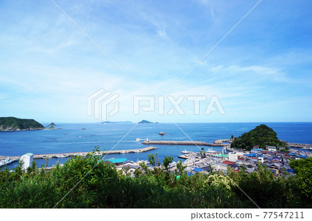 From the observation deck of Toshijima 77547211