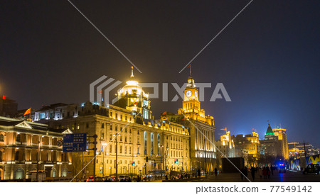 Night view of the Bund (China - Shanghai) 77549142