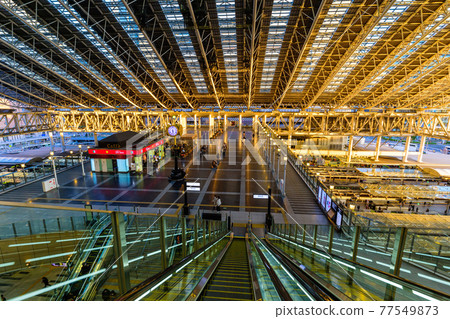 Photographed from the upper floor of Osaka Station Space-Time Square, March 8, Japan 77549873