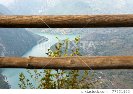 Tara National Park, Serbia. Viewpoint Banjska Stena. View at Drina river canyon and lake Perucac with Focus on the lake and canyon 77551163