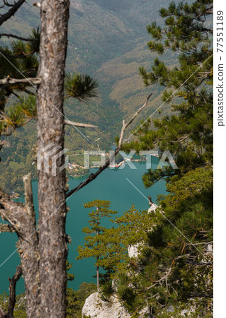 Tara National Park, Serbia. Viewpoint Banjska Stena. View at Drina river canyon and lake Perucac with Focus on the lake and canyon 77551189