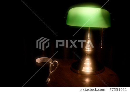 綠燈和咖啡 77551931