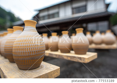 Ceramic art village Onta 77553189