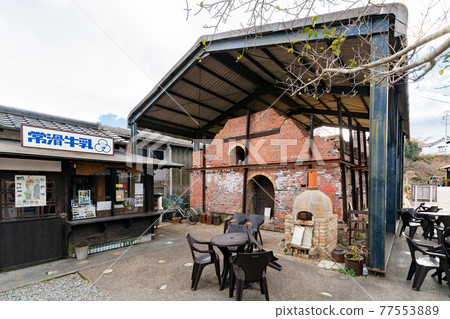 Tokoname Pottery Promenade Stores 77553889