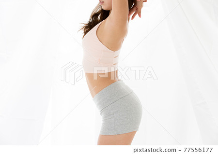 身體線條 77556177