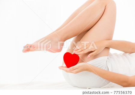 Woman with heart Woman with heart 77556370
