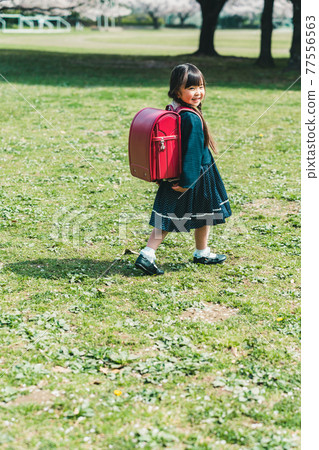 小學入口 77556563