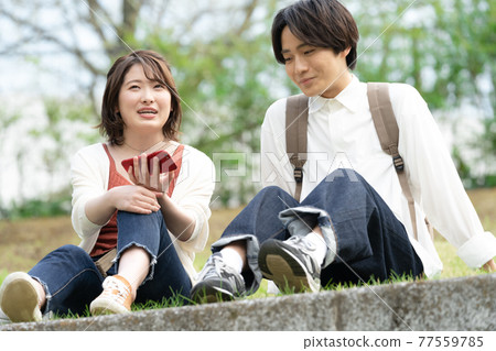 大學生 大學生 77559785