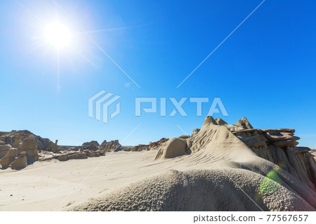 Bisti Bisti 77567657