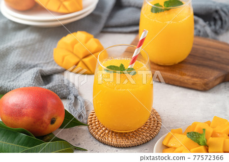 果汁水果汁果汁夏季飲料新鮮芒果多汁芒果汁芒果 77572366