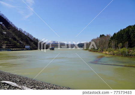 Spring Poropiri Lake / Numata Dam 77573483