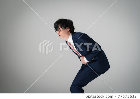 商人腹痛 77573632