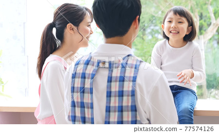 保育圖片保育人 保育圖片保育人 77574126