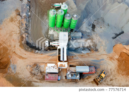 Ready mix concrete batching plant.  77576714