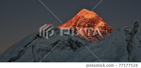 Mount Everest at sunset Mount Everest at sunset 77577528